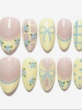 Pastel Yellow & Nude Floral Bow Press-On Nail Set